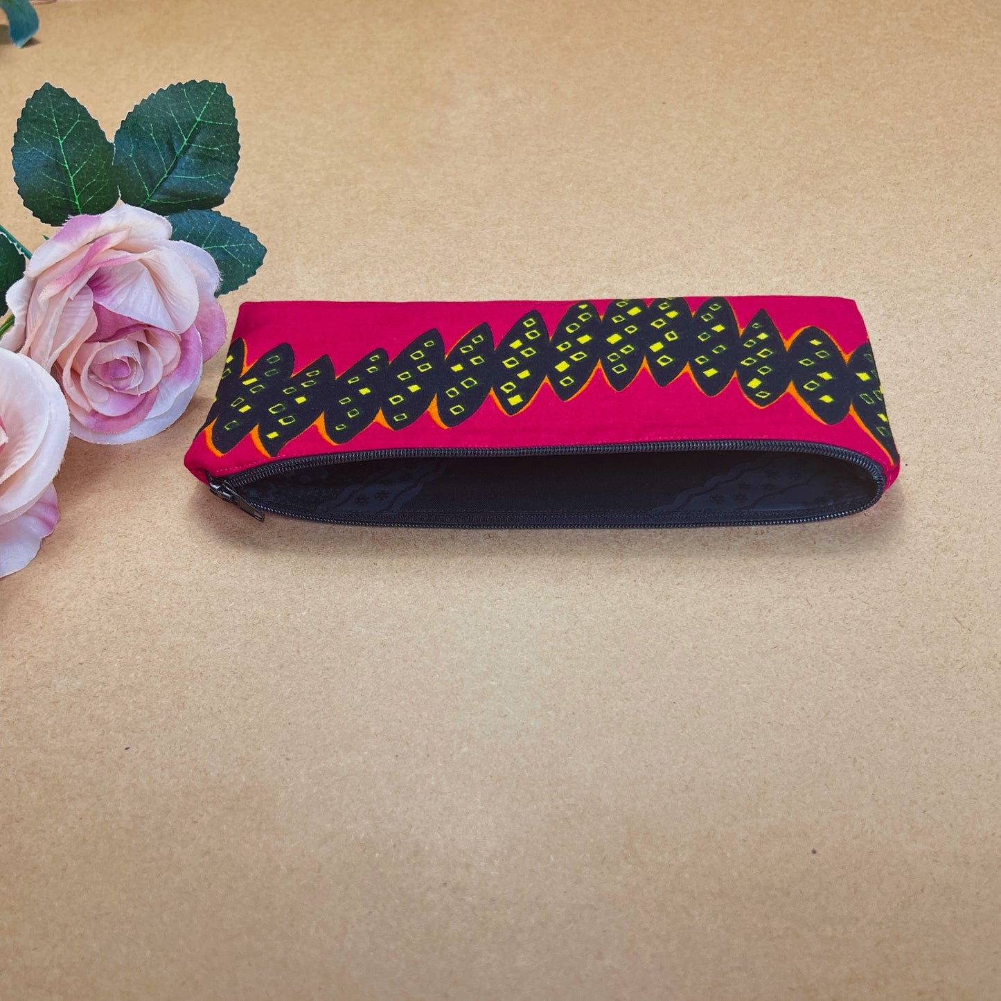 Fuchsia pouch / purse / pencil case