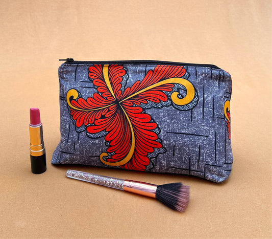 Grey cosmetic bag / wash bag (triangular)